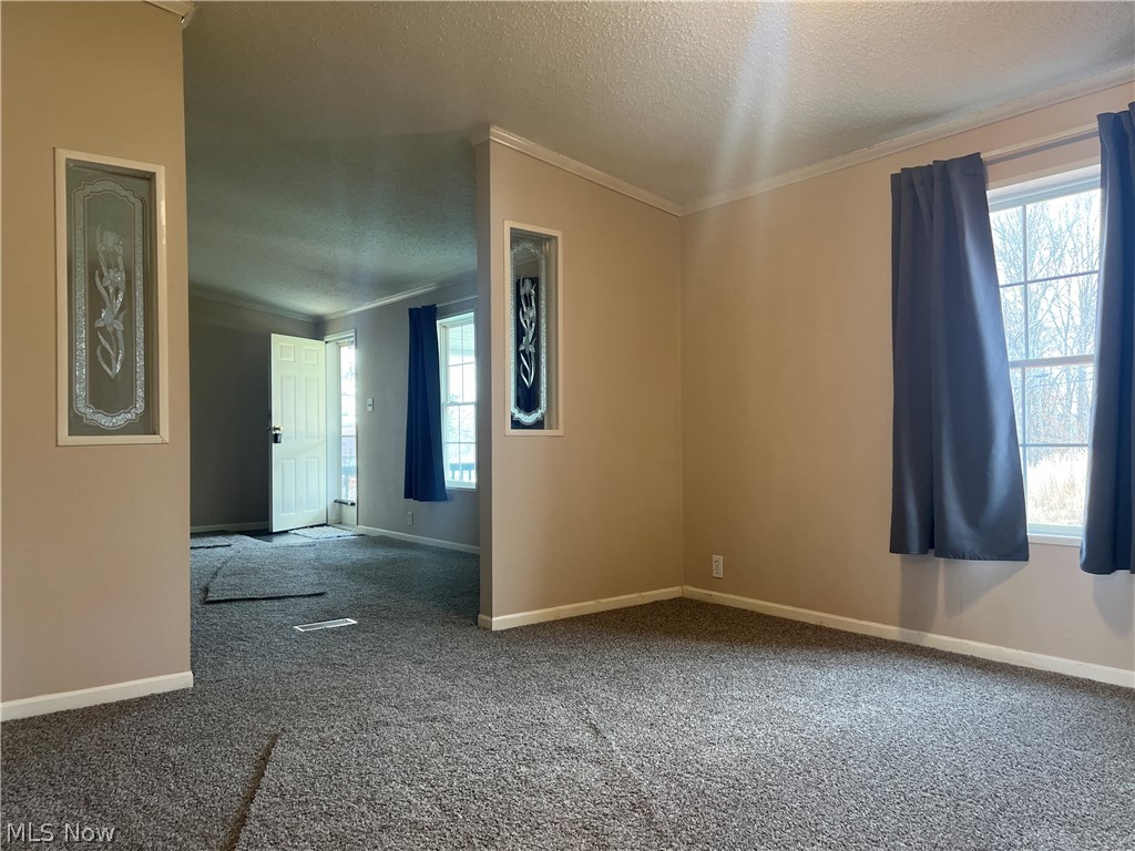 56877 Skyline Drive Senecaville OH 43780