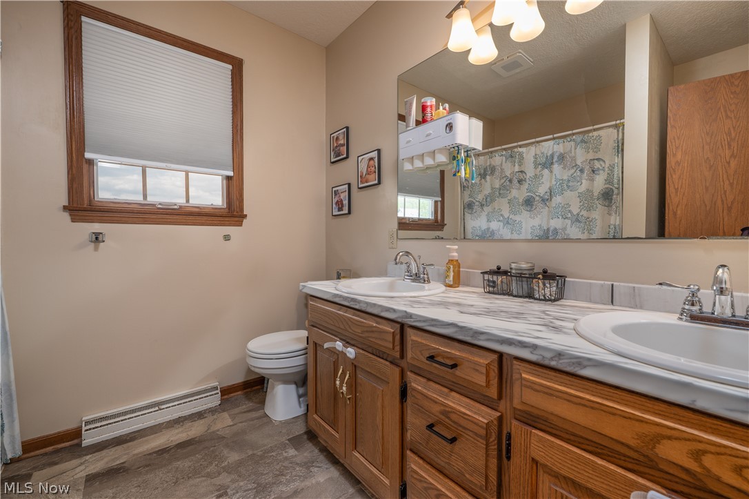 2161 Denise Drive NE New Philadelphia OH 44663