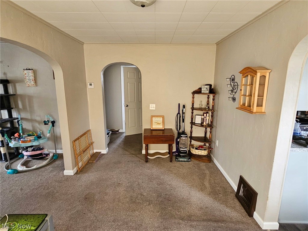 1305 Eastport Avenue Uhrichsville OH 44683