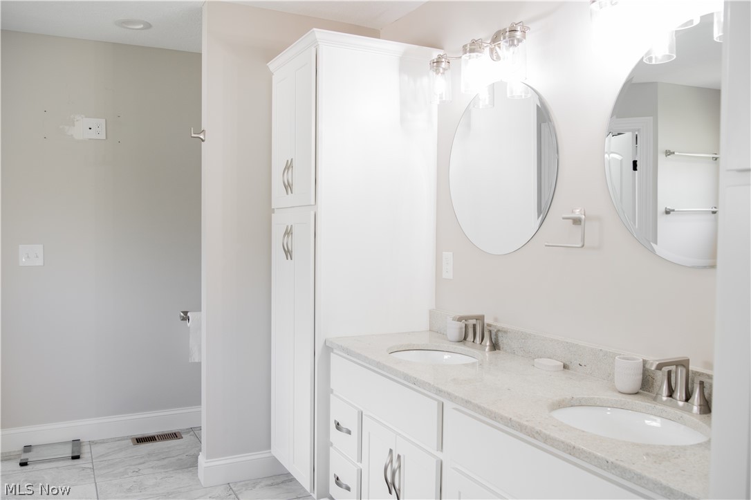 101 Muirfield Warren OH 44484