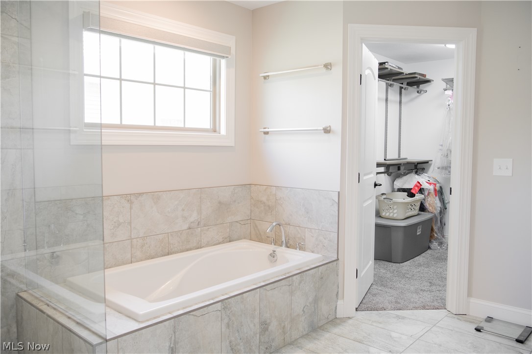 101 Muirfield Warren OH 44484