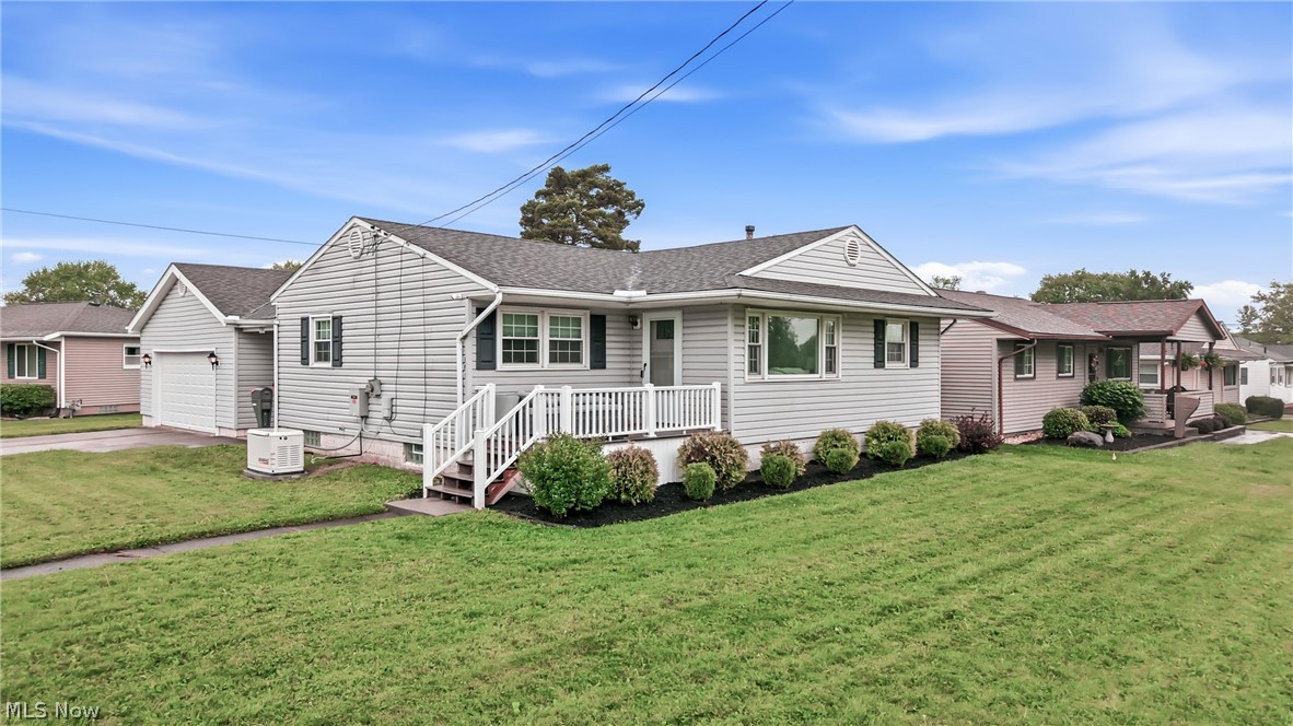 1190 Doris Drive Hubbard OH 44425