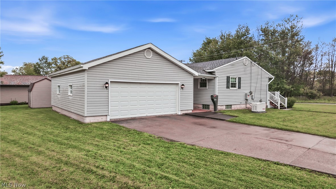 1190 Doris Drive Hubbard OH 44425