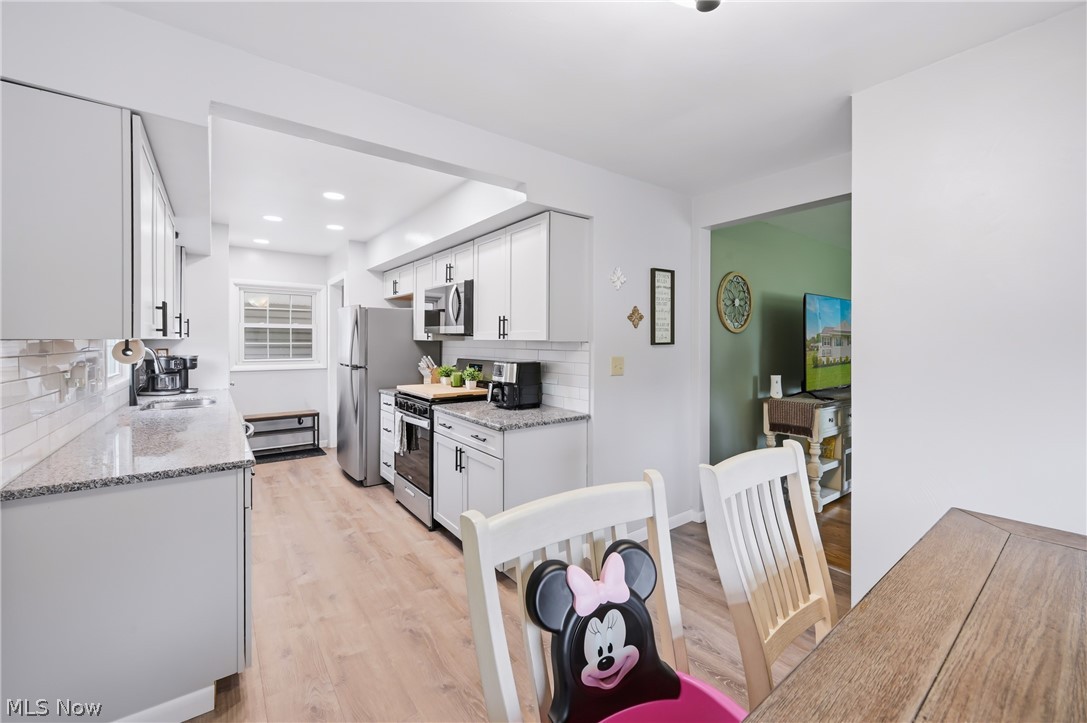 1190 Doris Drive Hubbard OH 44425