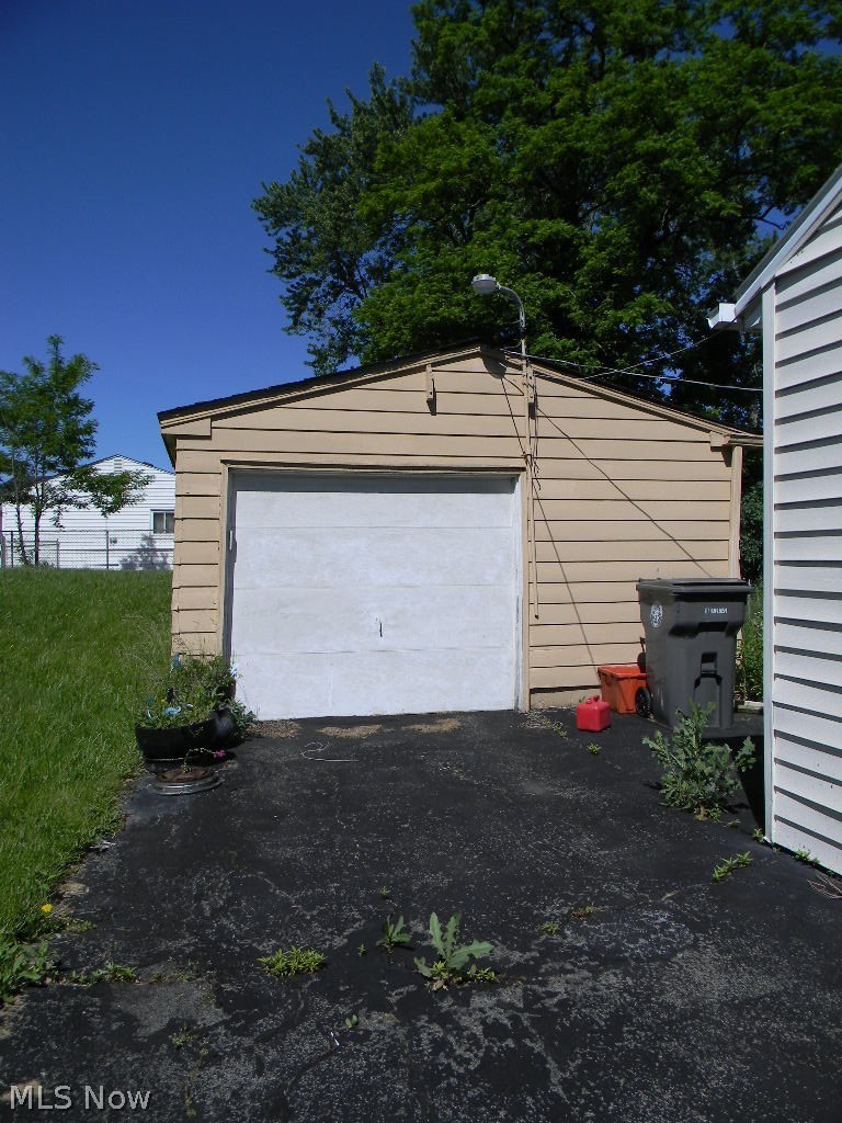 62 Fincastle Lane Youngstown OH 44505