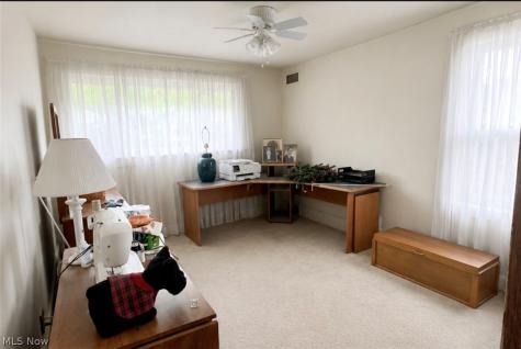 180 Clarencedale Avenue Youngstown OH 44512
