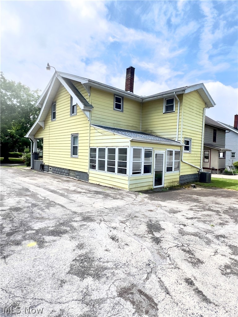 180 Clarencedale Avenue Youngstown OH 44512