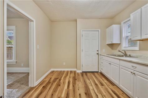 796 Dayton Street Akron OH 44310
