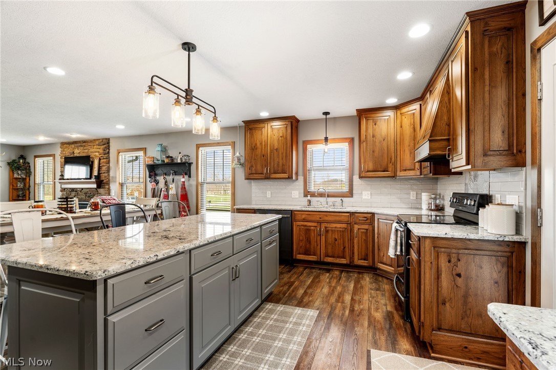 3515 Eastport Road SE Dennison OH 44621
