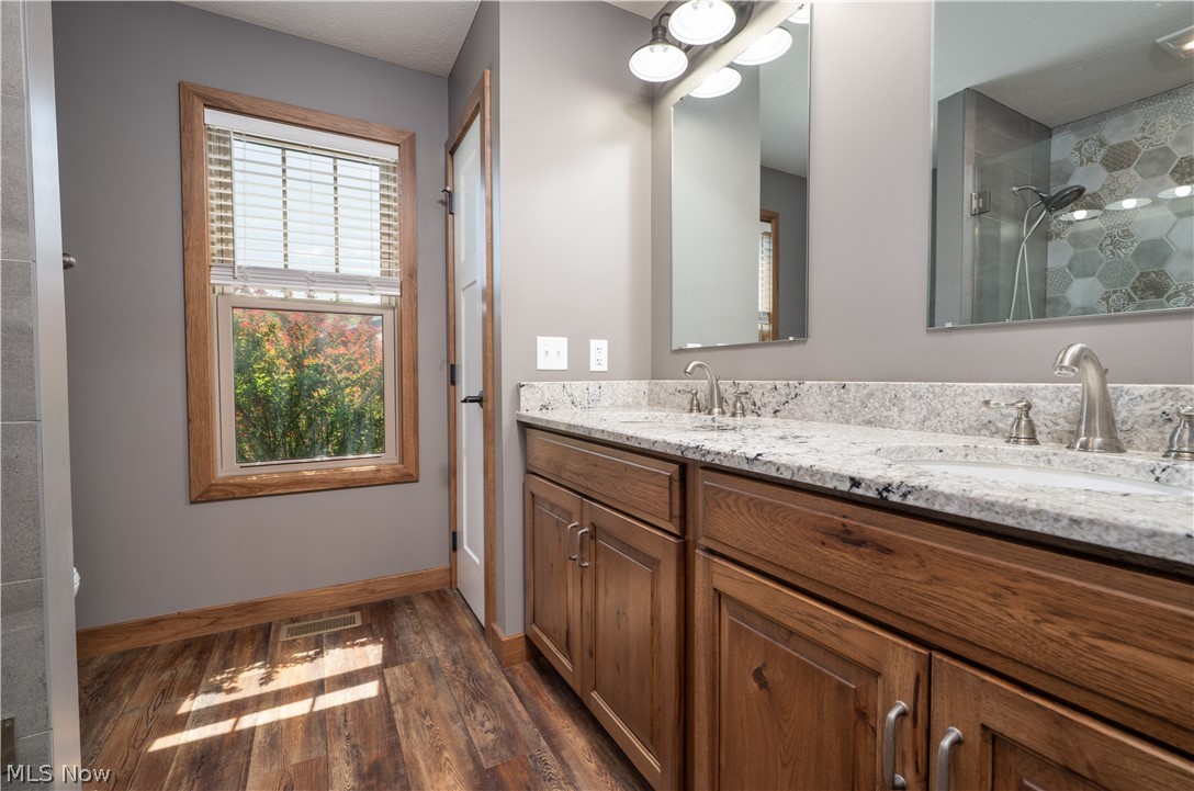 3515 Eastport Road SE Dennison OH 44621