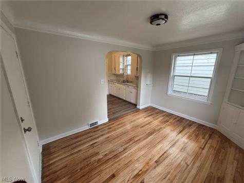 16316 Walden Avenue Cleveland OH 44128