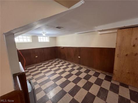 16316 Walden Avenue Cleveland OH 44128