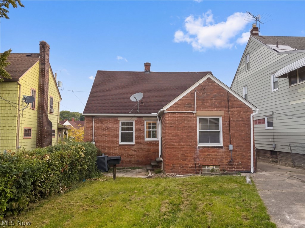 16316 Walden Avenue Cleveland OH 44128