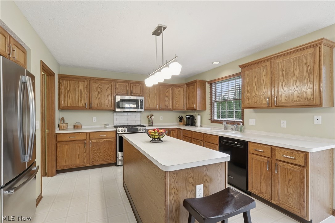 35877 Wyndemere Way Avon OH 44011
