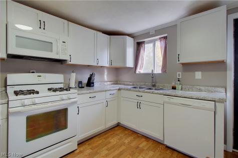 414 Cole Avenue SE Canton OH 44707