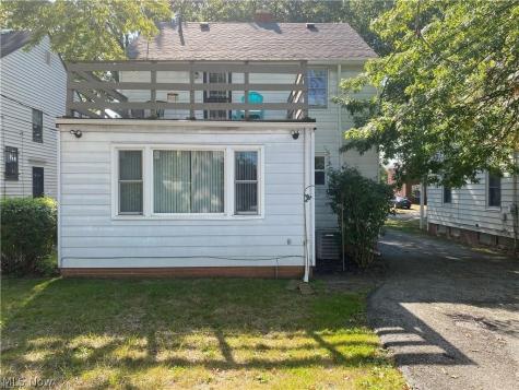 15805 Invermere Avenue Cleveland OH 44128