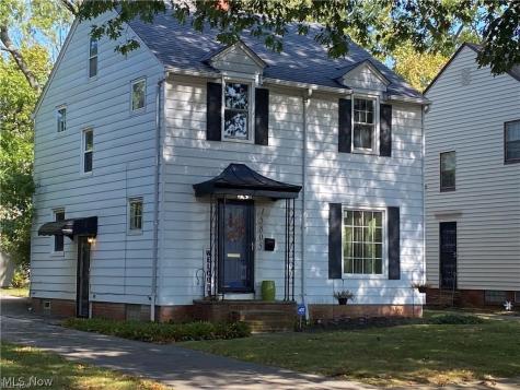 15805 Invermere Avenue Cleveland OH 44128