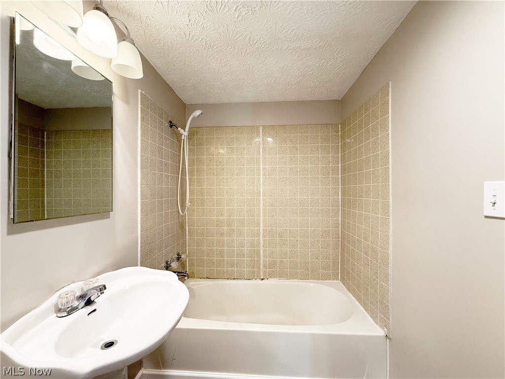 1615 Lehigh Avenue Lorain OH 44052