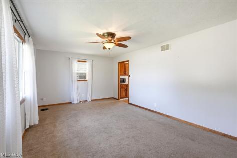 209 W Main Street New London OH 44851