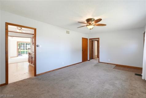 209 W Main Street New London OH 44851
