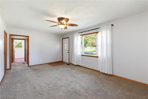 209 W Main Street New London OH 44851