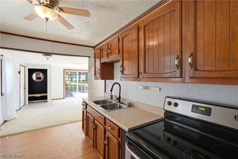 209 W Main Street New London OH 44851