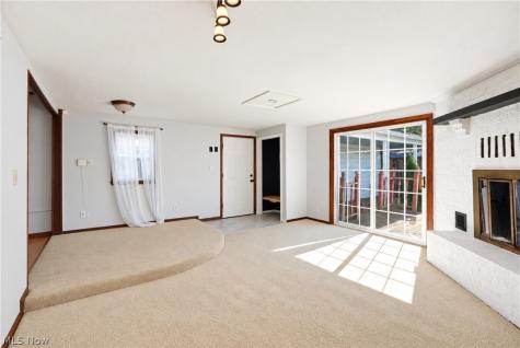 209 W Main Street New London OH 44851