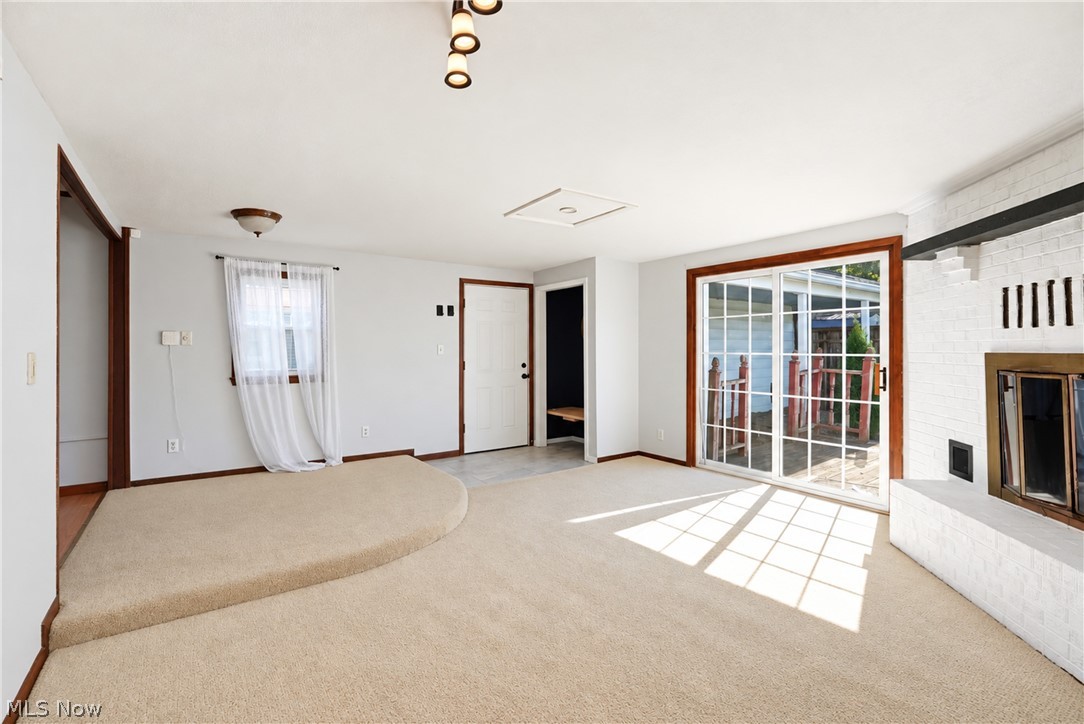 209 W Main Street New London OH 44851