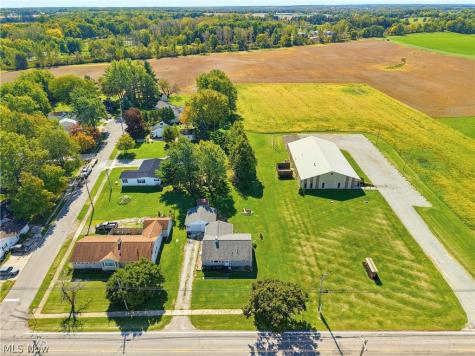209 W Main Street New London OH 44851