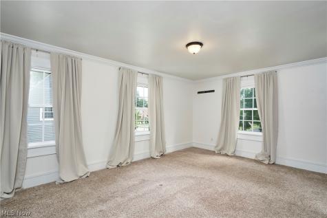1576 W Exchange Street Akron OH 44313