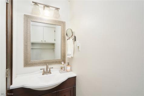 1576 W Exchange Street Akron OH 44313