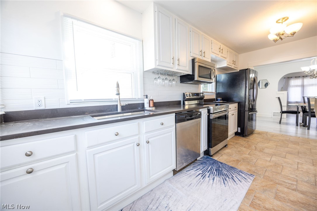 6502 Farnsworth Drive Parma OH 44129