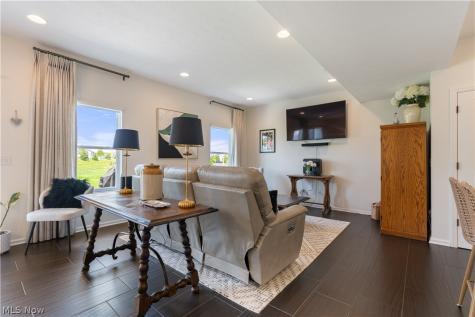 1362 Maple Grove Lane Uniontown OH 44685
