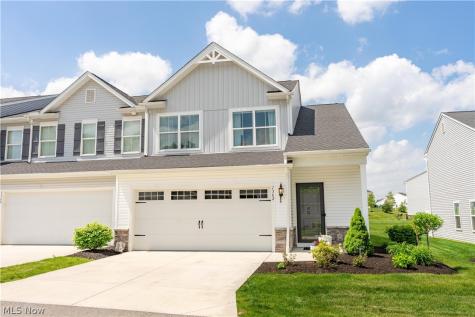 1362 Maple Grove Lane Uniontown OH 44685