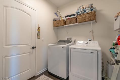 1362 Maple Grove Lane Uniontown OH 44685