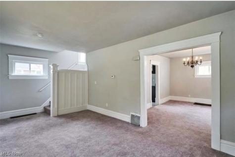 692 Blanche Street Akron OH 44307