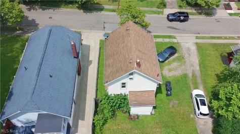 692 Blanche Street Akron OH 44307