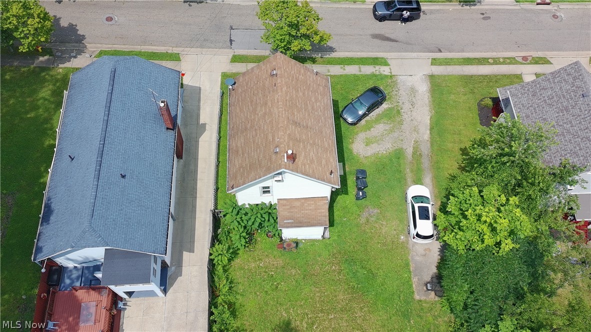 692 Blanche Street Akron OH 44307
