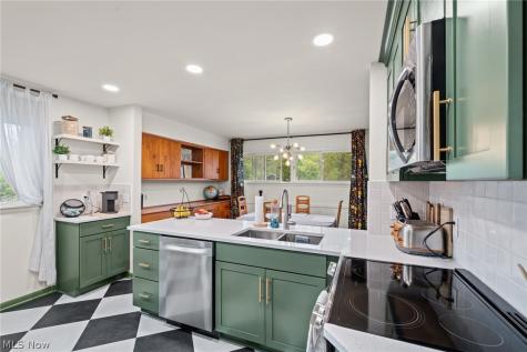 24917 Electric Drive Bay Village OH 44140
