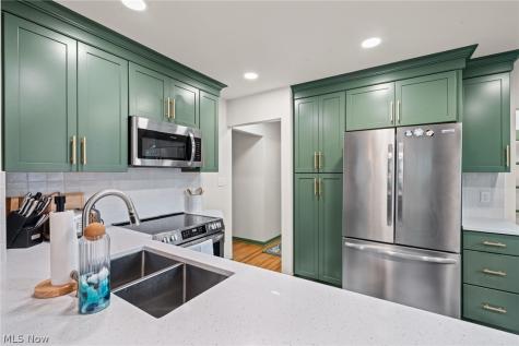 24917 Electric Drive Bay Village OH 44140