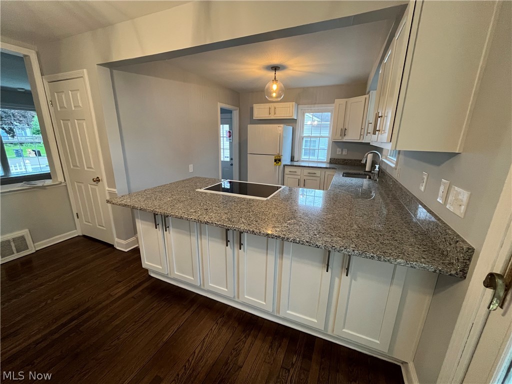 1928 Kingsley Avenue Akron OH 44313