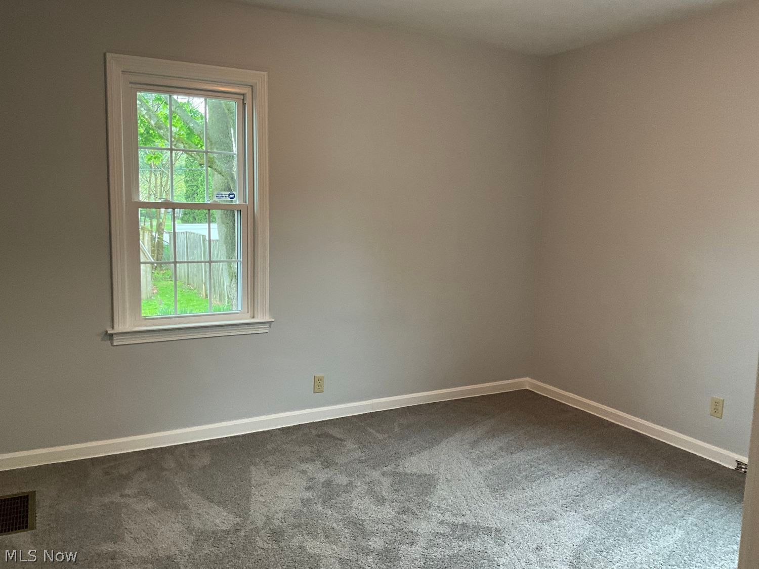 1928 Kingsley Avenue Akron OH 44313