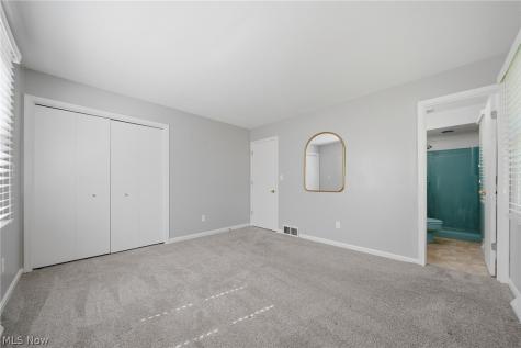 1484 Woodlake Boulevard Stow OH 44224