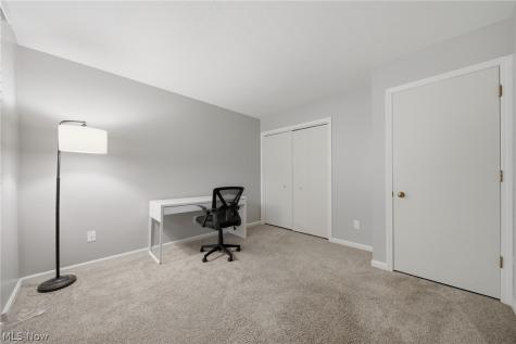 1484 Woodlake Boulevard Stow OH 44224
