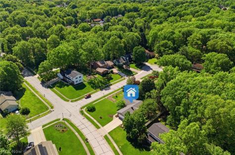 1484 Woodlake Boulevard Stow OH 44224
