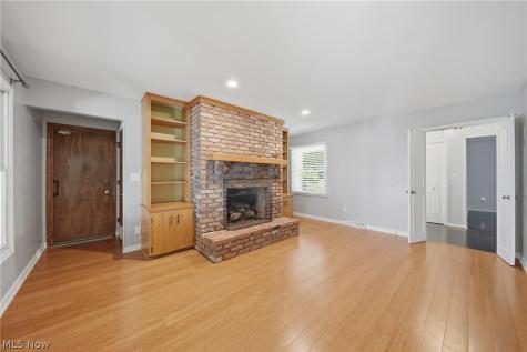 1484 Woodlake Boulevard Stow OH 44224