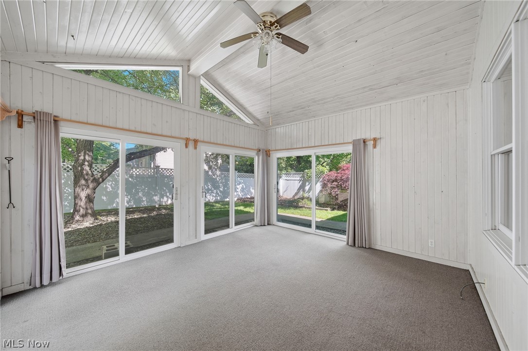 1484 Woodlake Boulevard Stow OH 44224