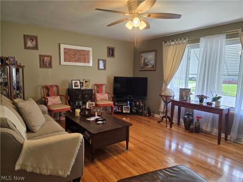 15021 Florence Drive Maple Heights OH 44137
