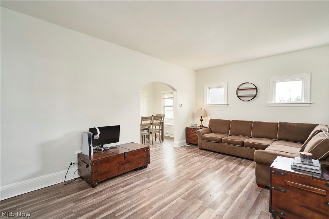 3091 N Bender Avenue Akron OH 44319