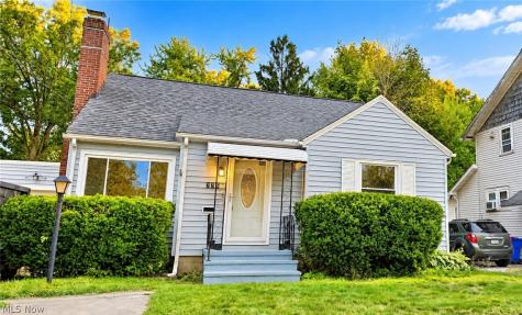 736 E Highland Avenue Ravenna OH 44266